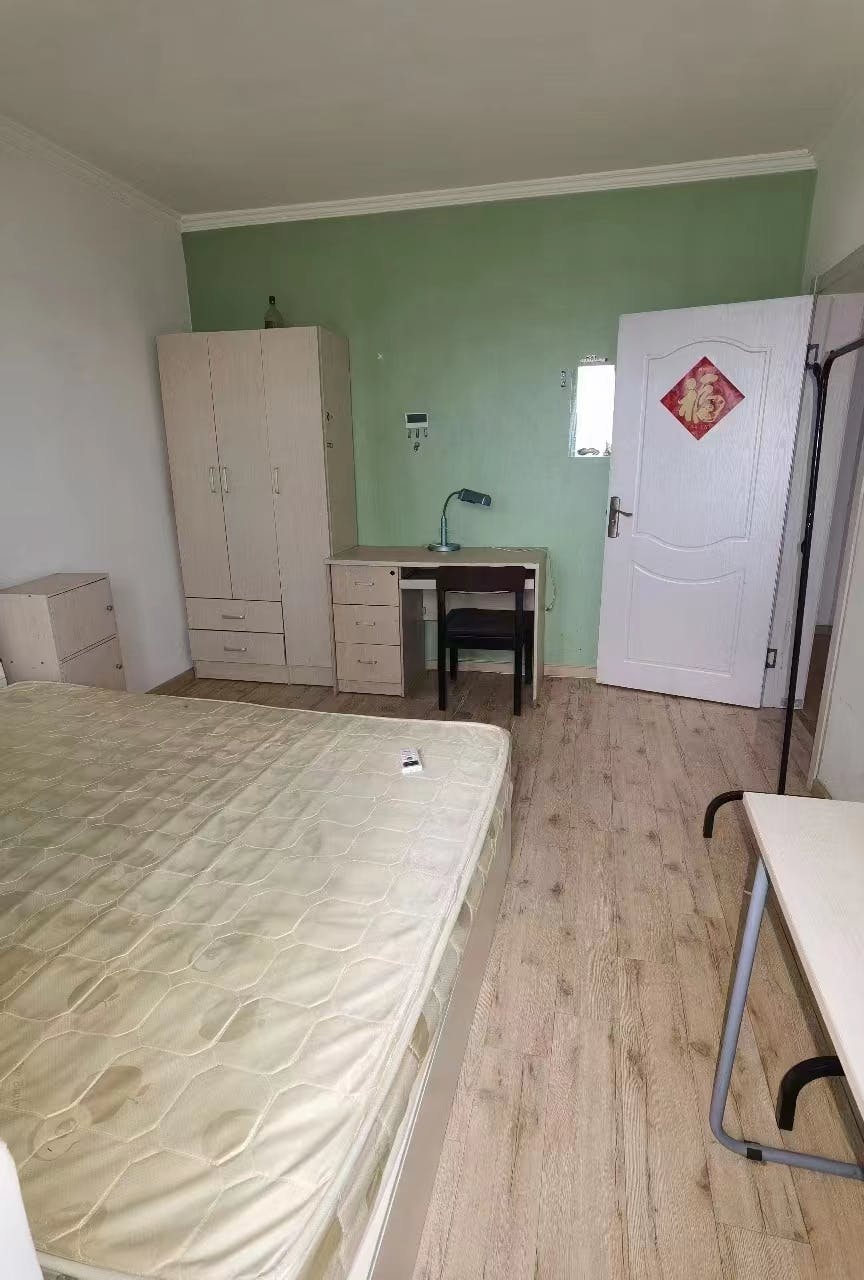UIBE, Share house, master room