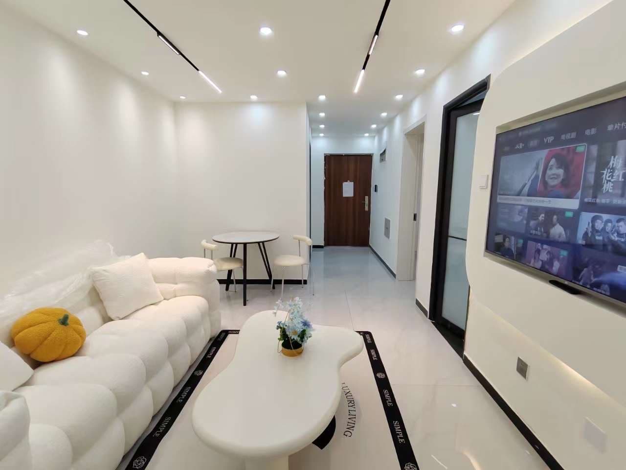 Qingnianlu area, 1br, 1bt, subway line 6