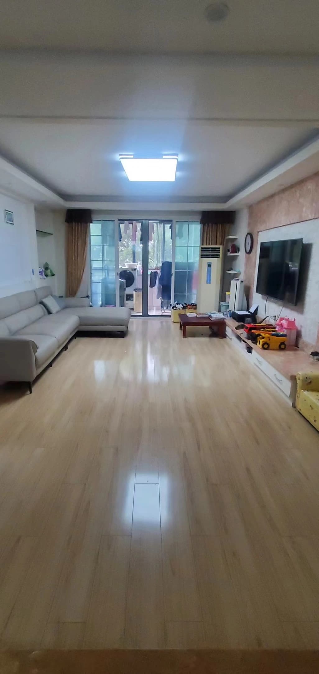 Hongquan Road, 4brs 2bts, Fully Furnished, Near Subway