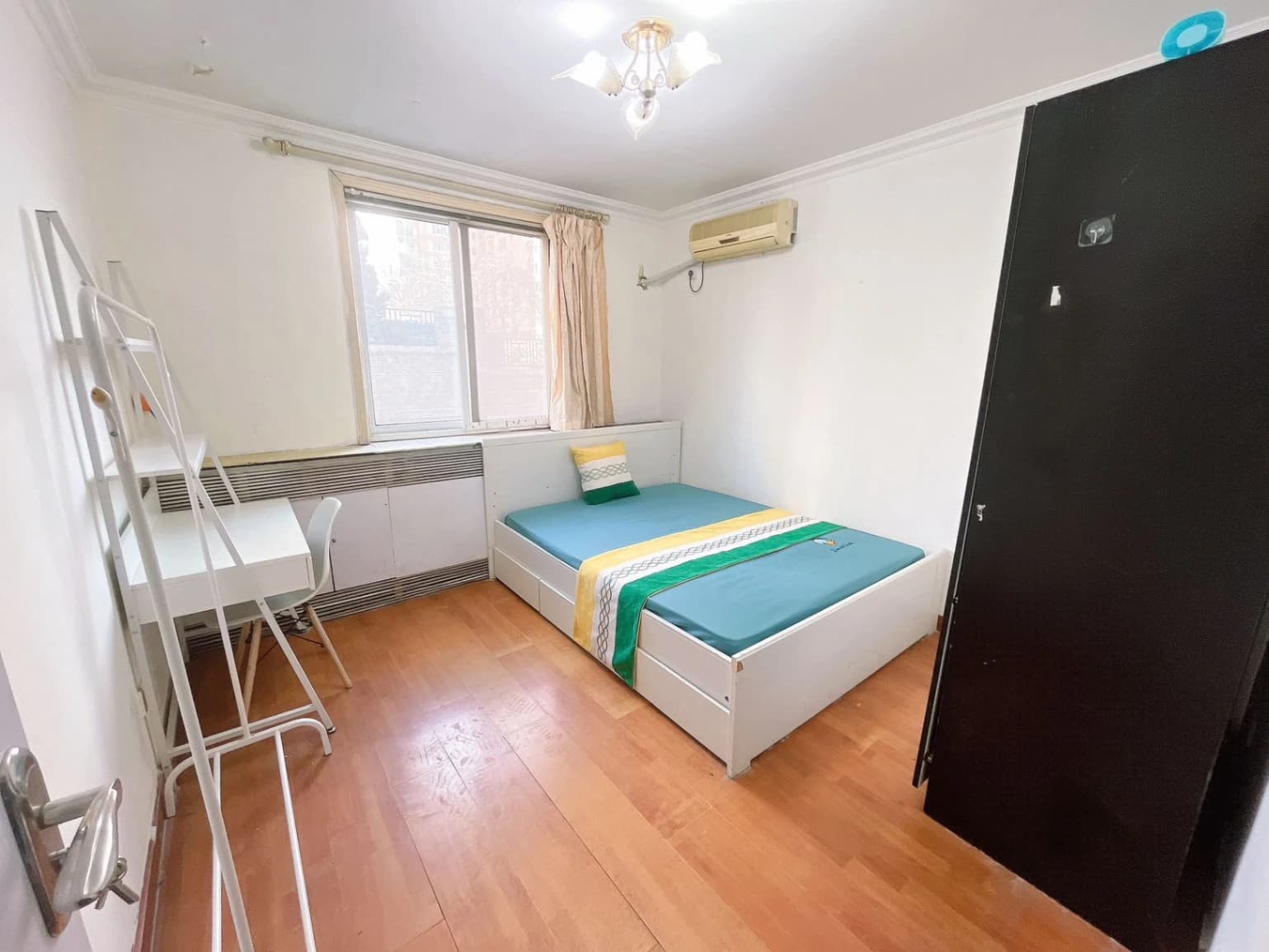 Wangjing, Secondary Bedroom, Neat Decorated, Fully Furnished, Shared