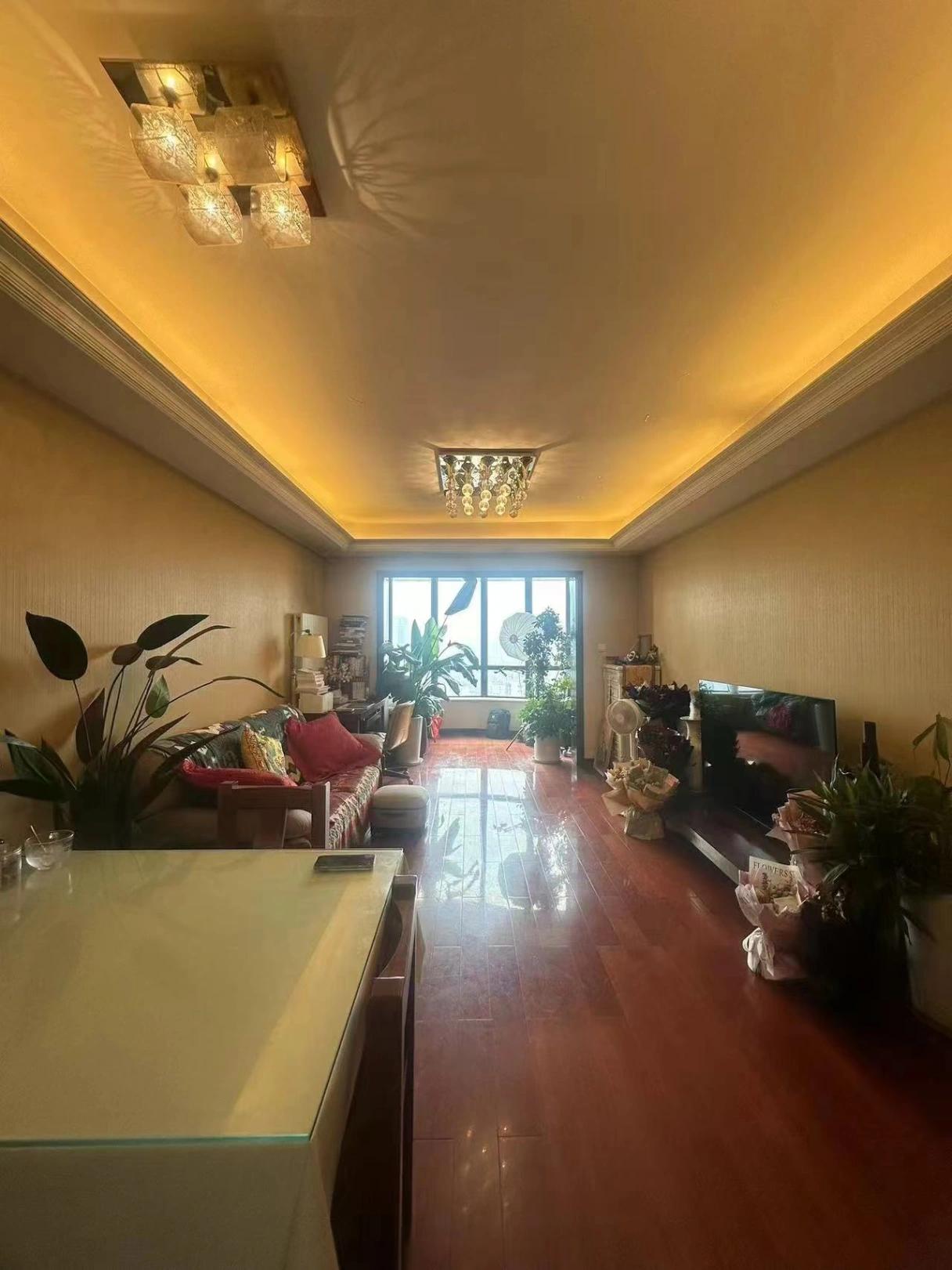 Sihui, Dongqu Guoji Tower, 88㎡ West-facing One Bedroom, High Floor