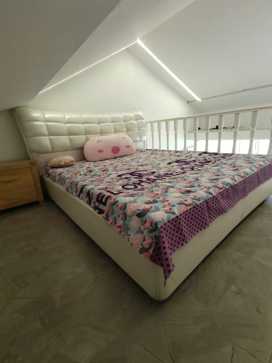 Guomao, Xidawang Road, Finely Decorated, Duplex  1 Bedroom, Near Subway