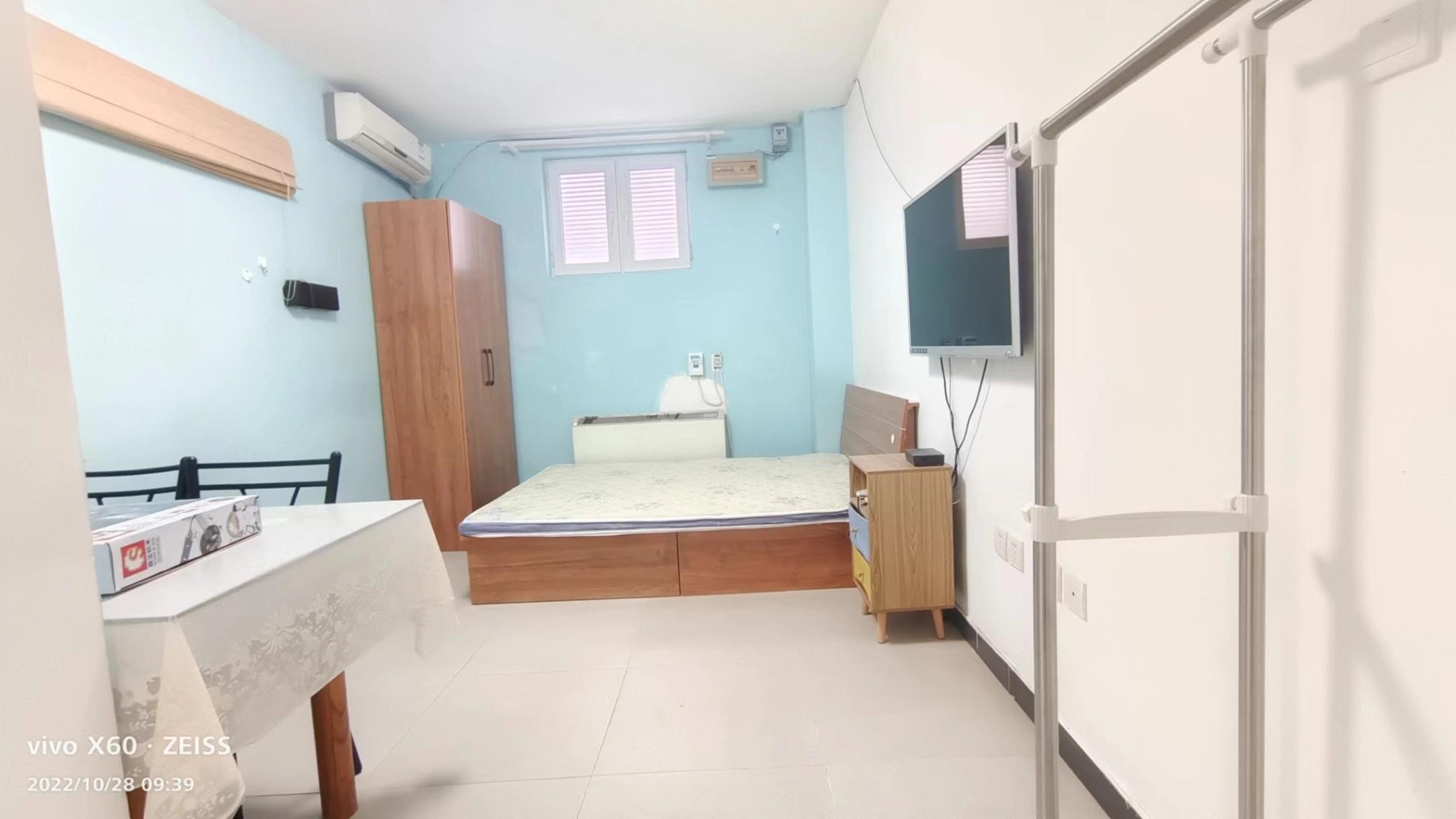 Dongsi, Dongsi North Street, 35㎡, Open Type 1 Bedroom, Finely Decorated, Near Subway