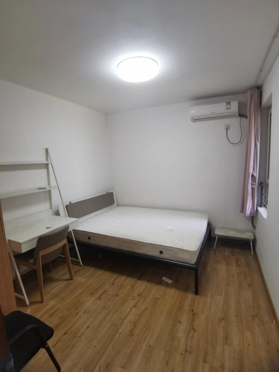 Huilongguan, Guoshi Hui, South facing, Secondary Bedroom, Share House