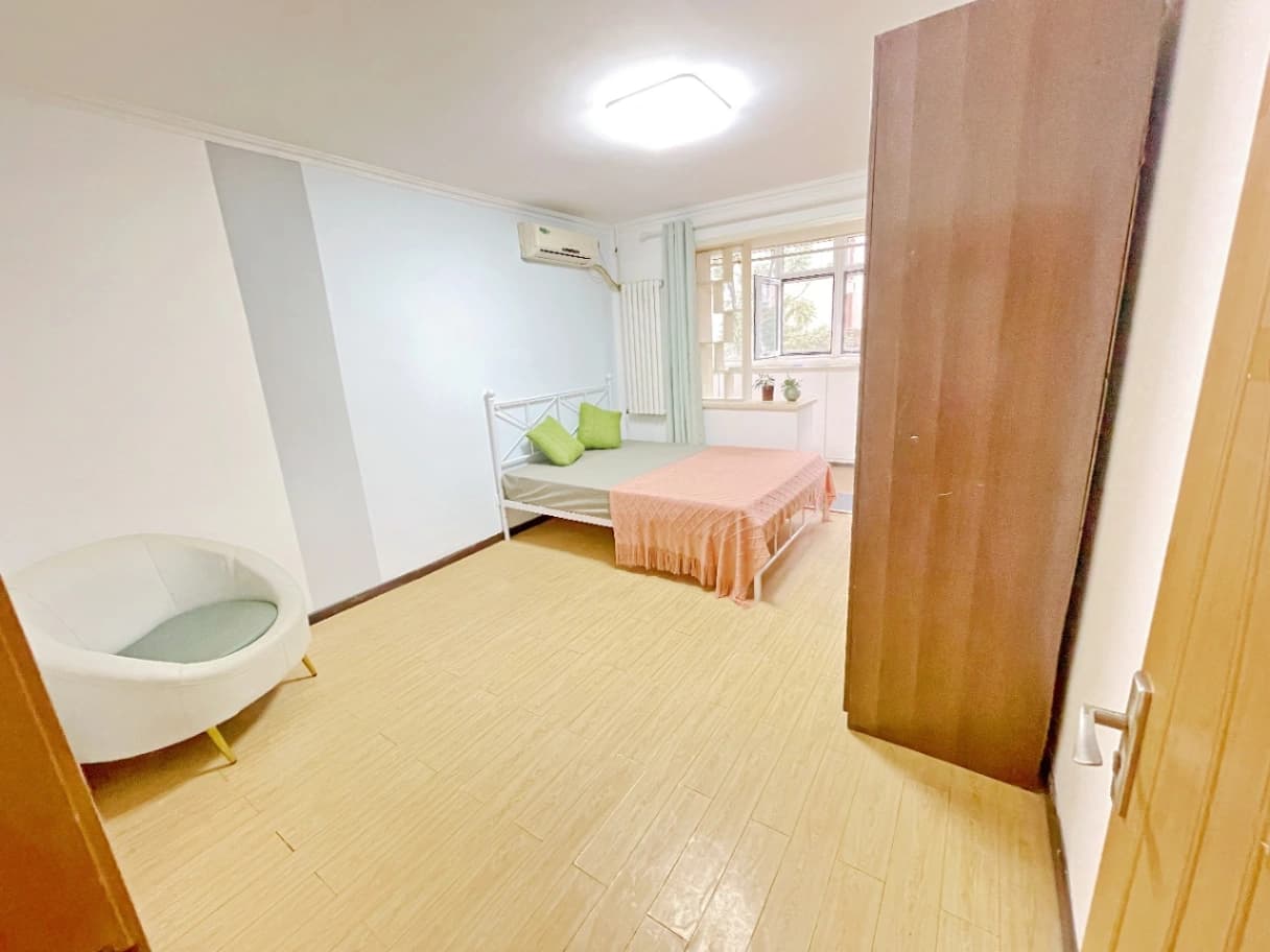 UIBE, No.107, Shaoyaoju North Lane, 2-bedroom, Near Subway