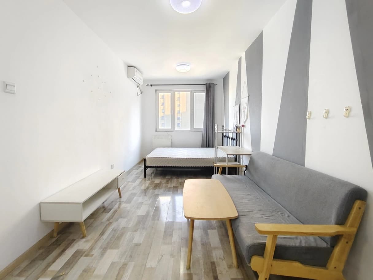 Near Yizhuang, Fuli Shangyue B District, Spacious 1 Bdr, 55㎡, Fully Furnished, Stylish Interior