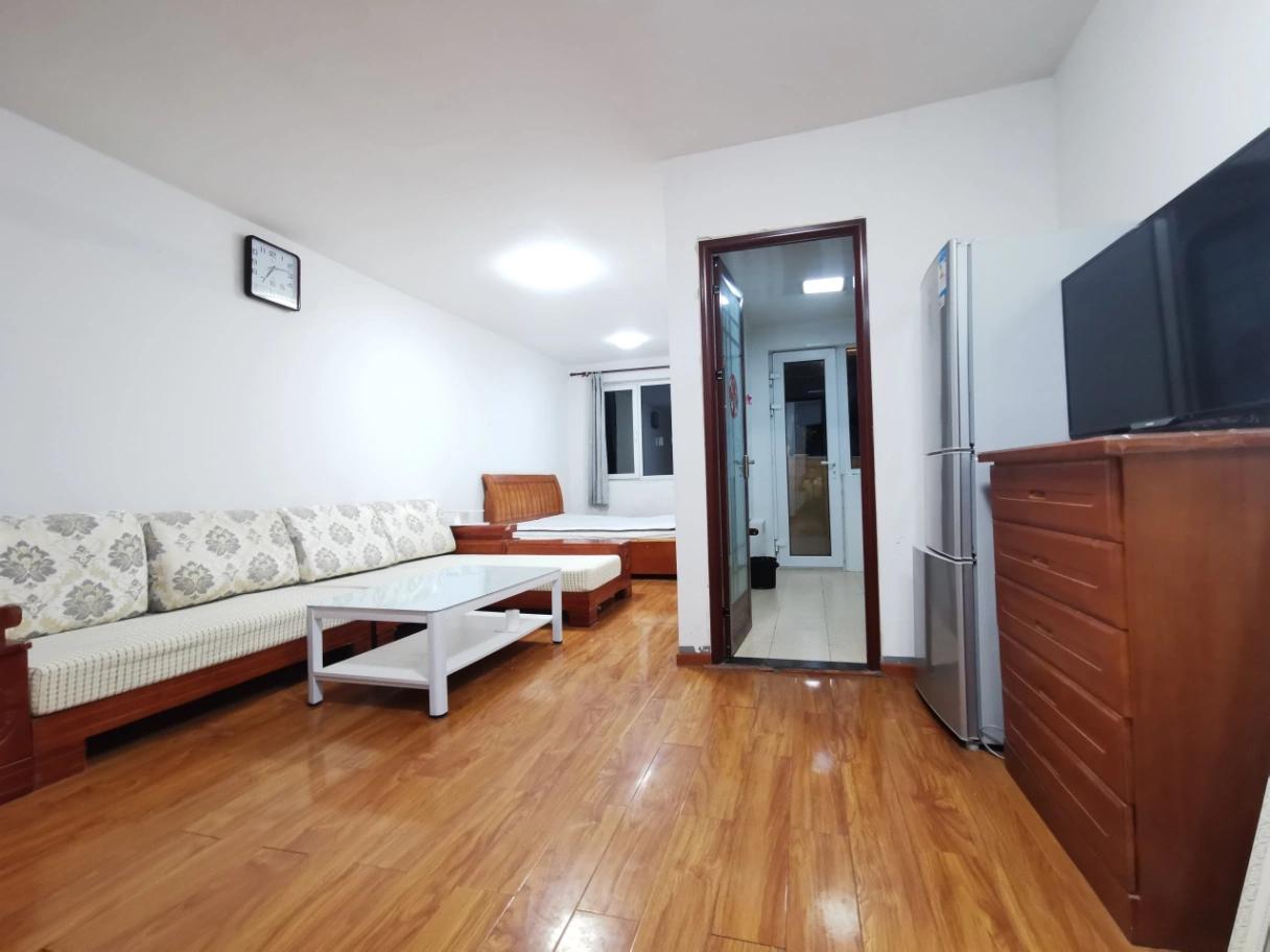 Near Yizhuang, Fuli Shangyueju District D, Large Studio, 55㎡, Good Lighting