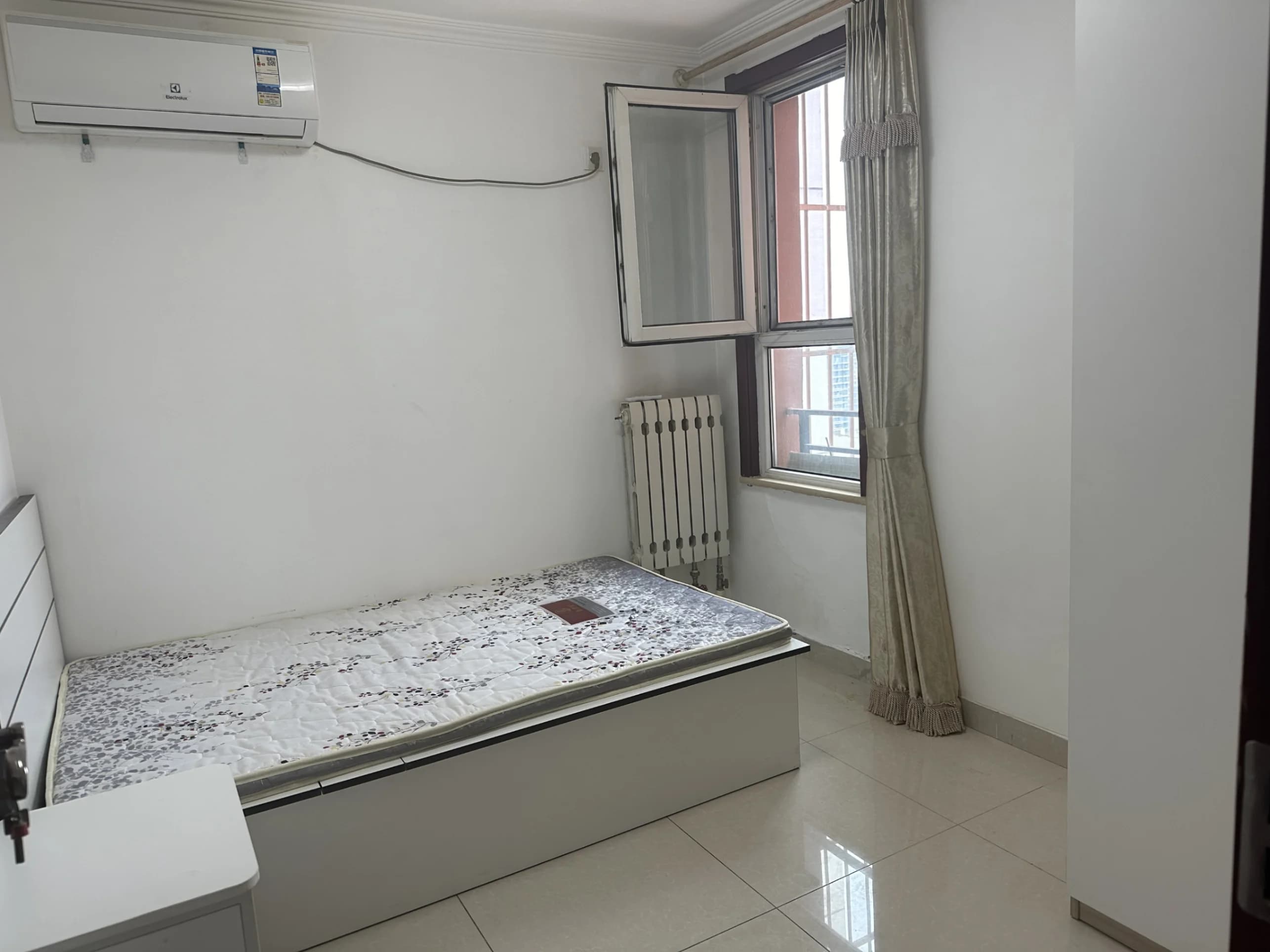 Shuangjing, Neat Decorated, Fully Furnished, Share House