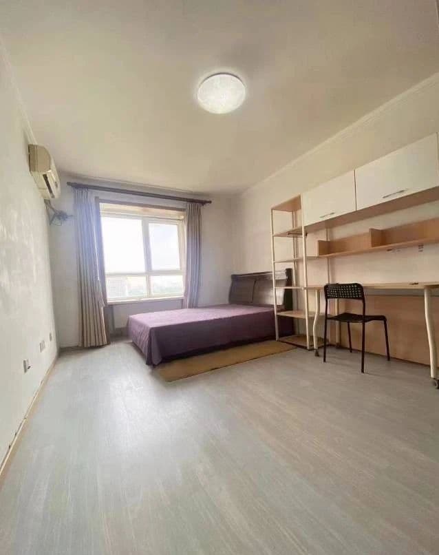 Wudaokou, Yicheng Dongyuan, Large secondary Bedroom, Northwest Facing, Near Subway, Share House